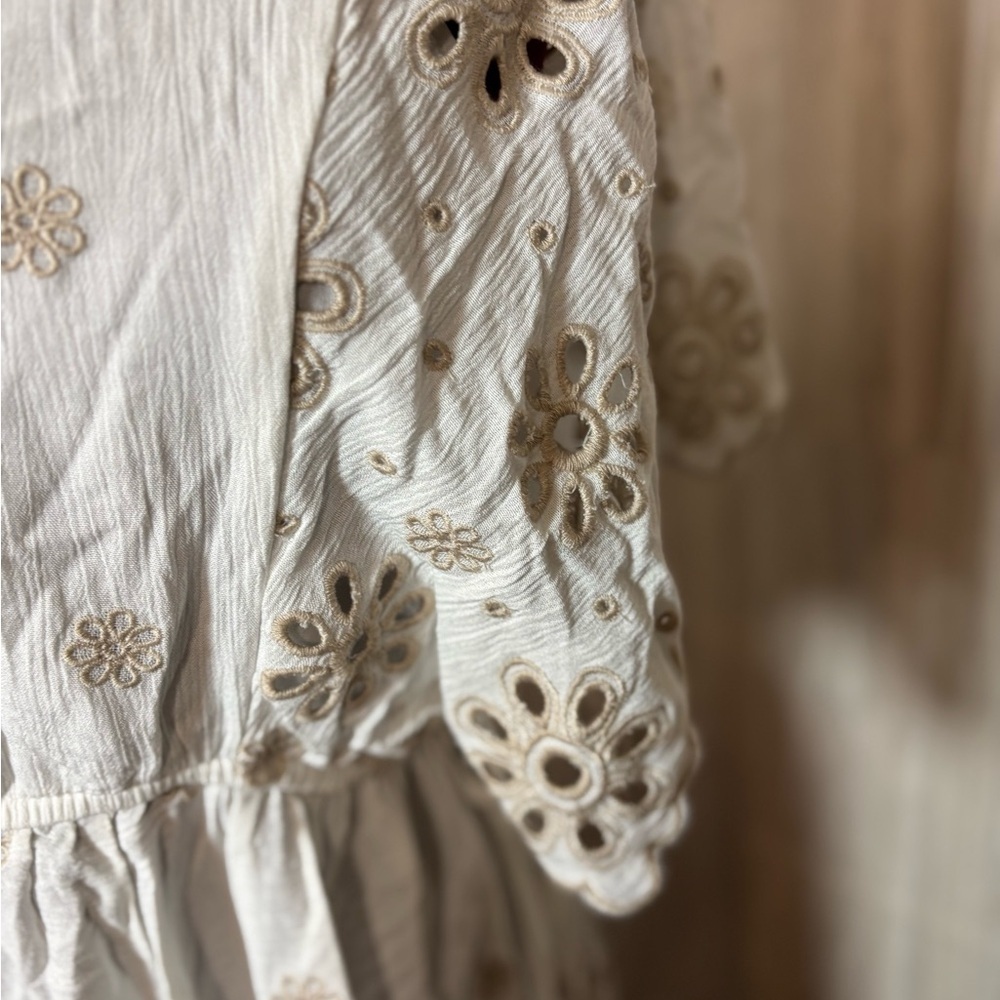 Cato White Eyelet Embroidered Peasant Tunic with Beige Accents - Picture 4 of 11